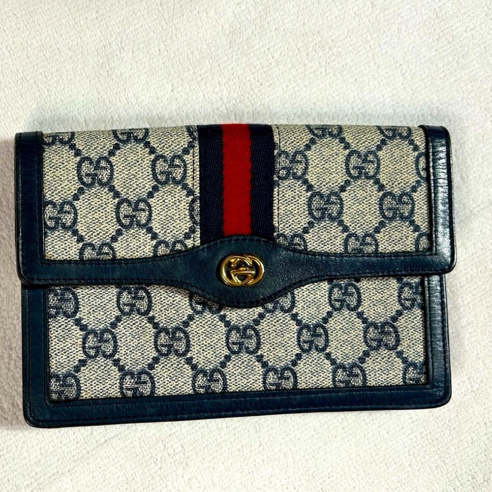 GUCCI vintage clutch/wallet